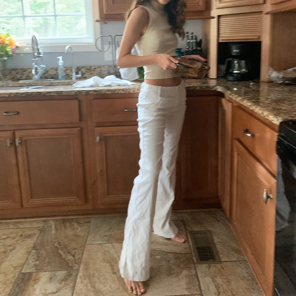 Low rise white pants